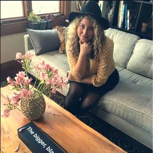 Meet your Posher, Jessica